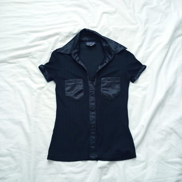 DONATED! Vintage Black Short Sleeve Blouse - Picture 3 of 6